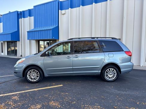 Used 2008 Toyota Sienna LE image 4