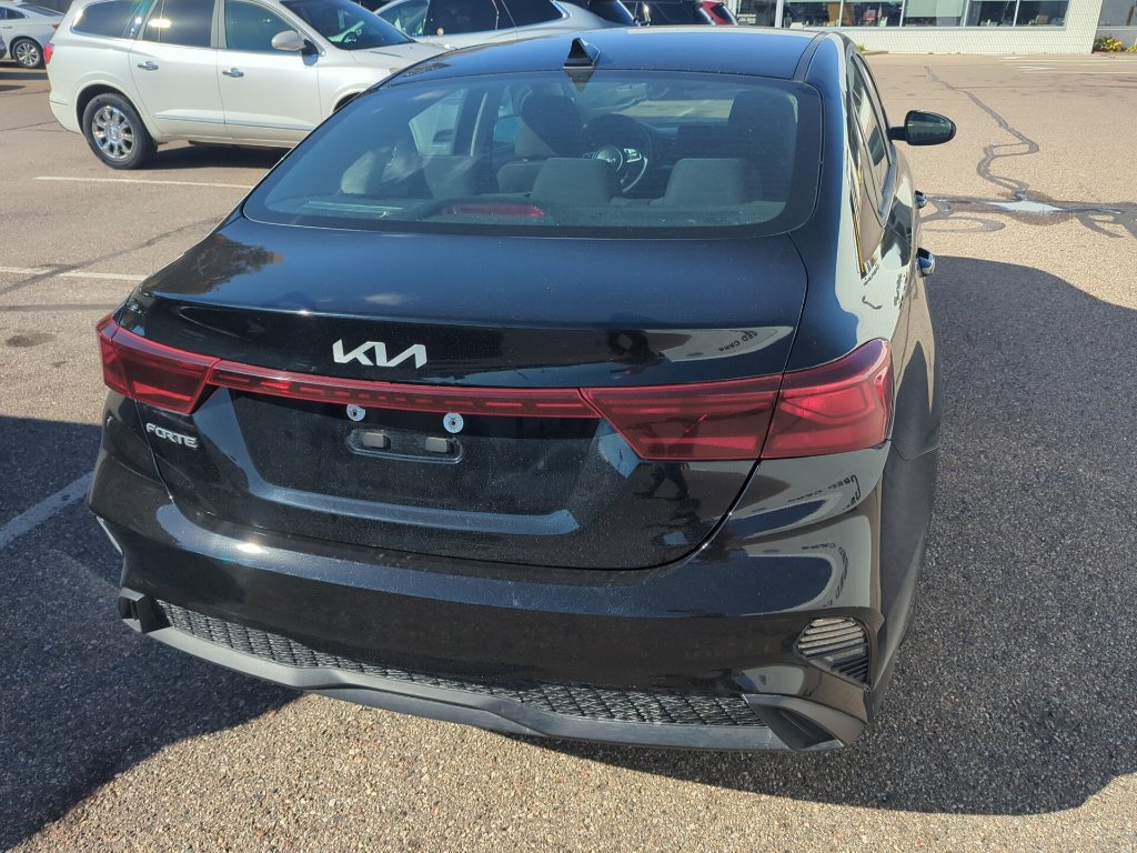 Used 2024 Kia Forte LXS FWD image 5