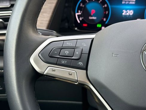 Used 2025 Volkswagen Atlas SEL Premium R-Line image 29