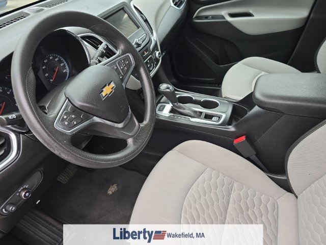 Used 2019 Chevrolet Equinox LS AWD/4WD image 4