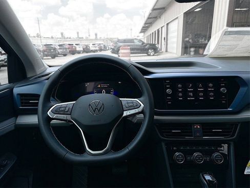 Used 2024 Volkswagen Taos SE FWD image 24
