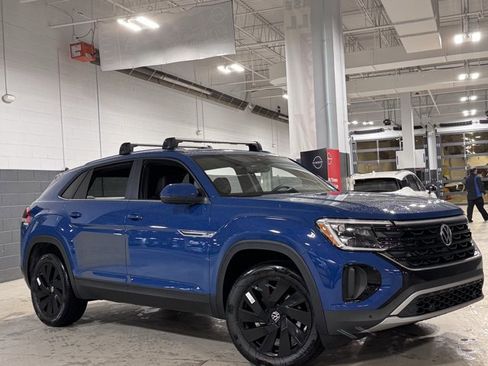 New 2026 Volkswagen Atlas Cross Sport SE image 22