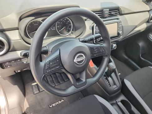 Used 2025 Nissan Versa S w/ S Plus Package FWD image 10