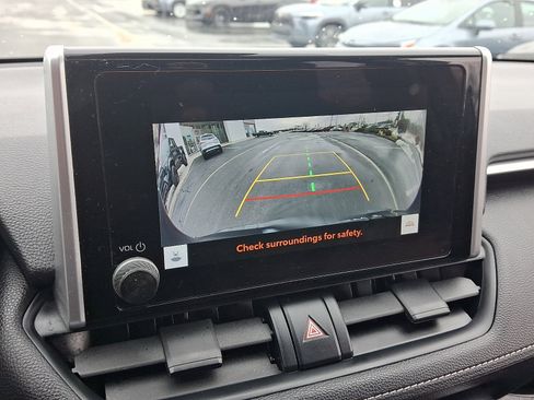 Used 2023 Toyota RAV4 XLE w/ Convenience Package image 17