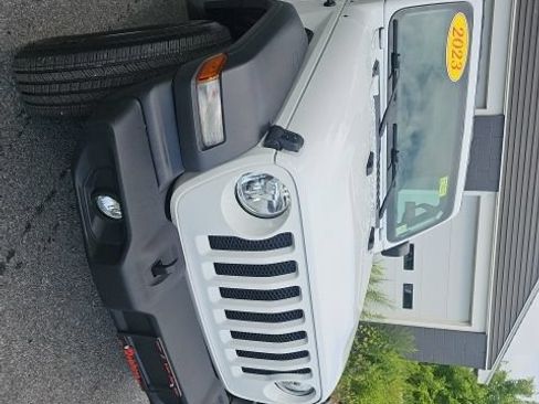 Used 2023 Jeep Wrangler Sport AWD/4WD image 12