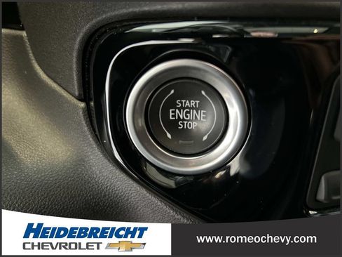 Used 2024 GMC Sierra 1500 SLT w/ SLT Convenience Package AWD/4WD image 32