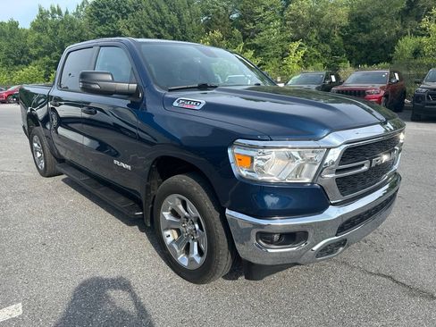 Used 2023 RAM 1500 Big Horn AWD/4WD image 3