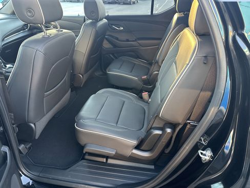 Certified 2023 Chevrolet Traverse Premier w/ Redline Edition image 6