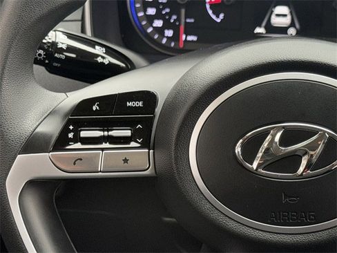 Used 2024 Hyundai Tucson SE image 12