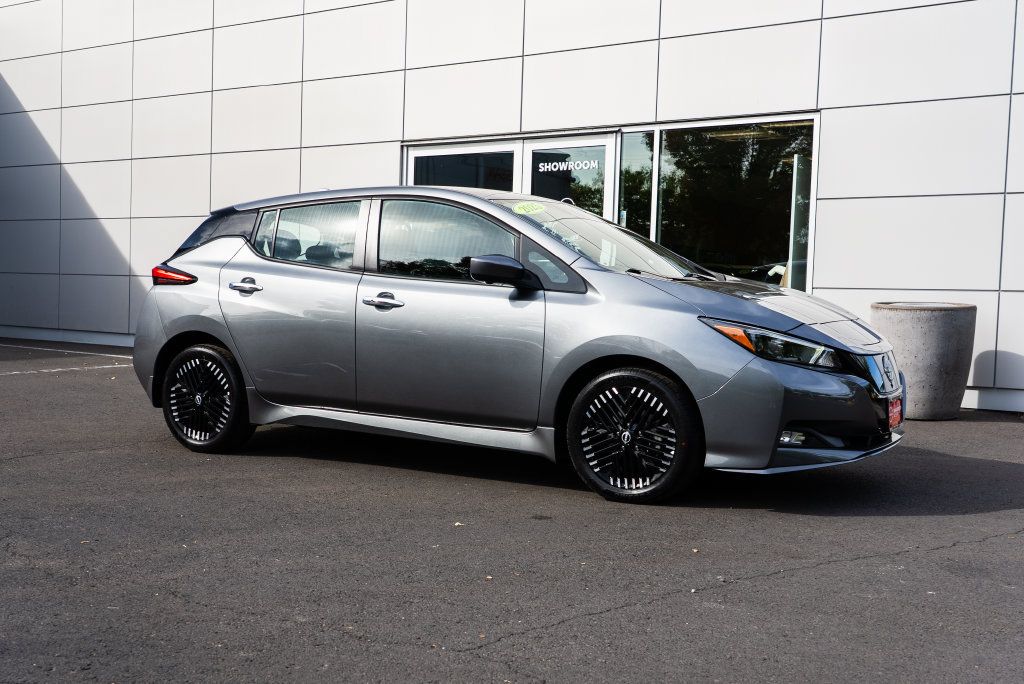 Used 2025 Nissan Leaf SV Plus FWD image 29