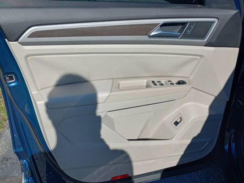 Used 2019 Volkswagen Atlas SEL image 11