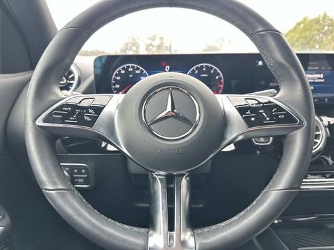 Certified 2025 Mercedes-Benz GLA 250 4MATIC image 19