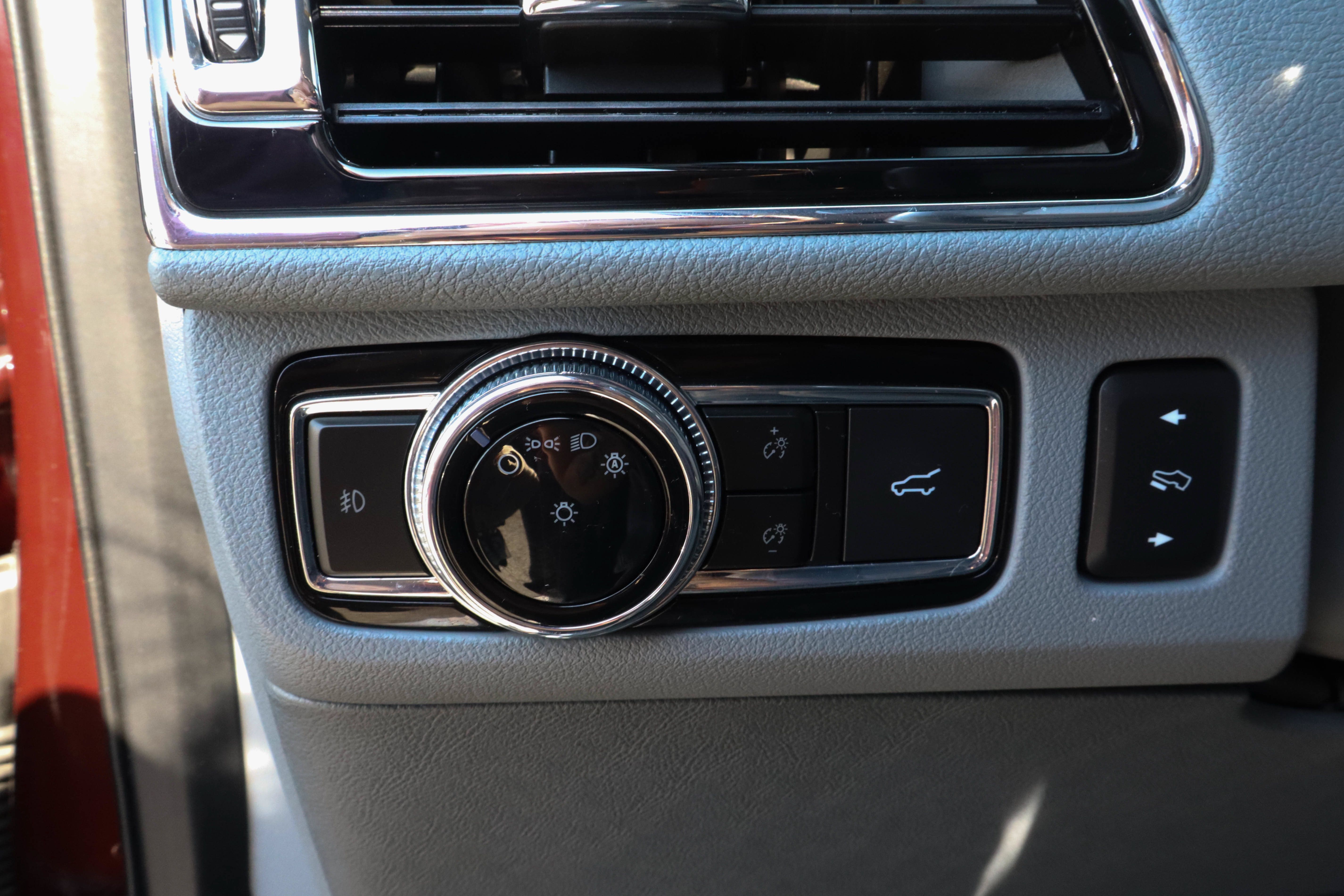 Used 2021 Lincoln Navigator Reserve AWD/4WD image 18
