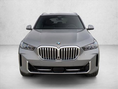 New 2026 BMW X5 xDrive40i w/ Climate Comfort Package image 6