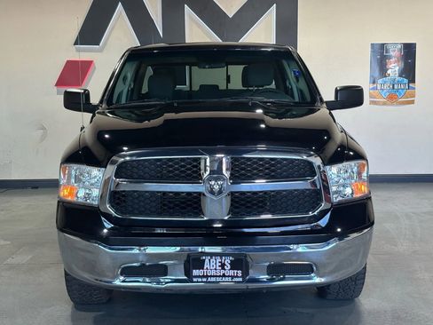 Used 2020 RAM 1500 Classic SLT image 3