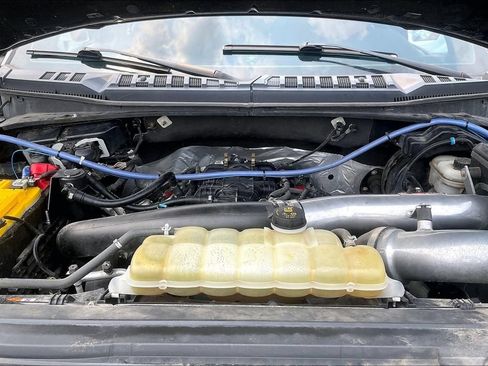 Used 2020 Ford F150 XLT AWD/4WD image 9