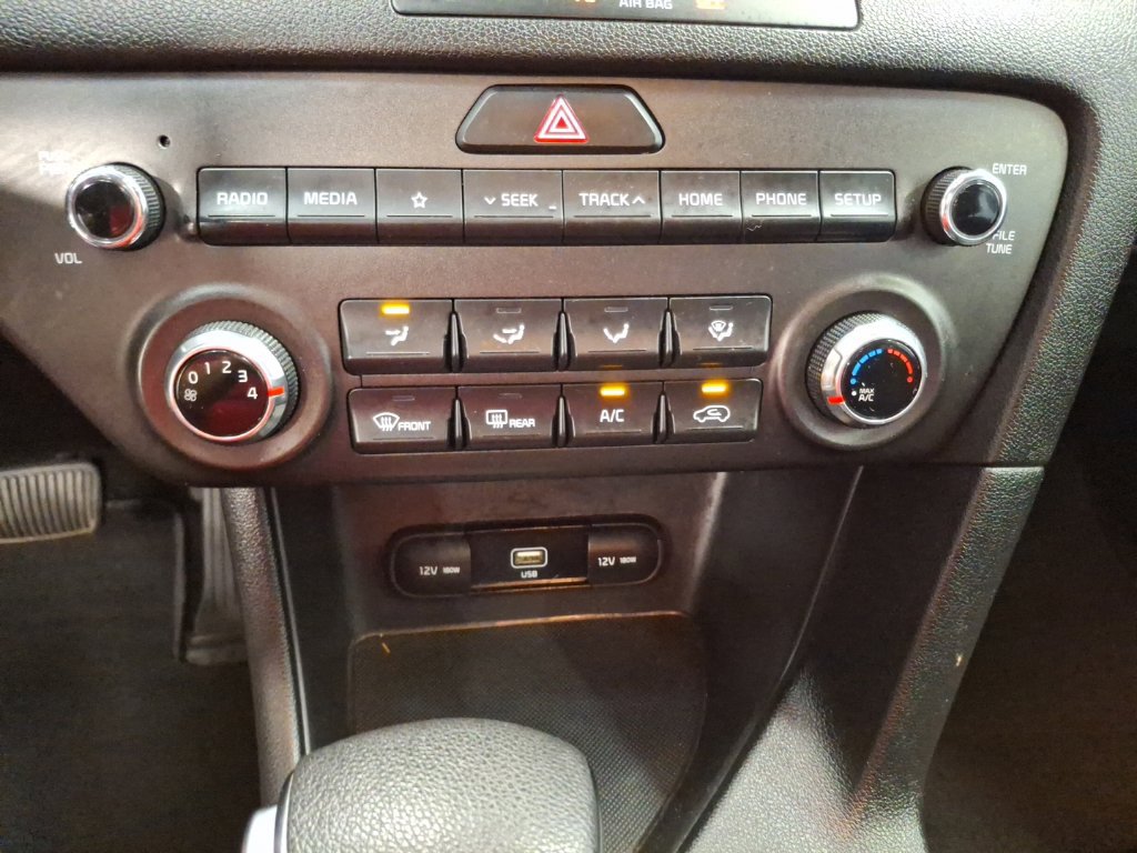 Used 2021 Kia Sportage LX AWD/4WD image 24