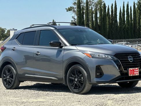 Used 2021 Nissan Kicks SR w/ Interior Electronics Package FWD image 10
