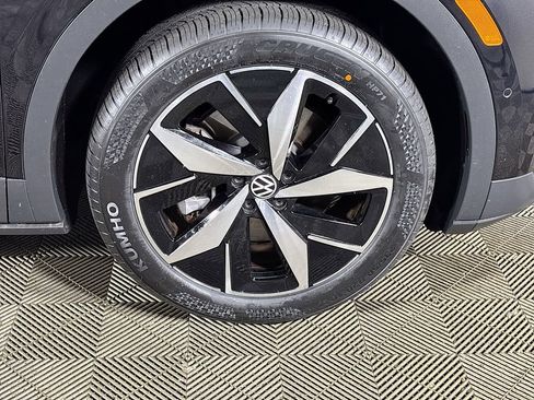 Certified 2023 Volkswagen ID.4 Pro S AWD/4WD image 24