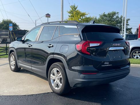 Used 2022 GMC Terrain SLE w/ Driver Convenience Package FWD image 5