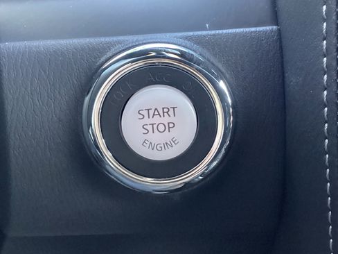 Used 2024 Nissan Armada Platinum w/ Captain's Chairs Package image 55