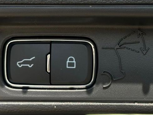 New 2026 Ford Explorer Active w/ Active Comfort Package image 24