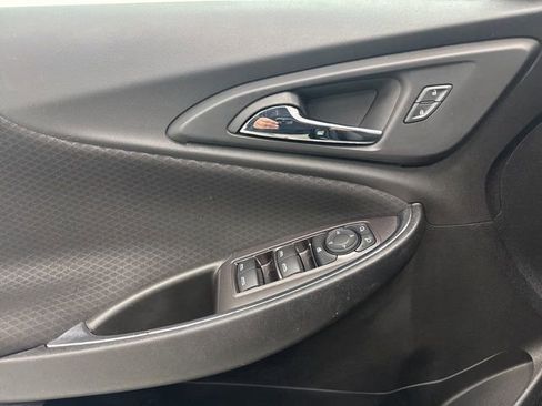 Used 2019 Chevrolet Malibu LT image 9