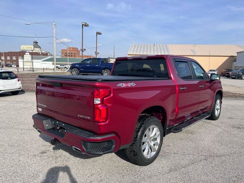 Used 2019 Chevrolet Silverado 1500 Custom w/ Custom Value Package AWD/4WD image 3