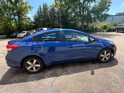 Used 2018 Kia Forte LX w/ LX Popular Package FWD image 9
