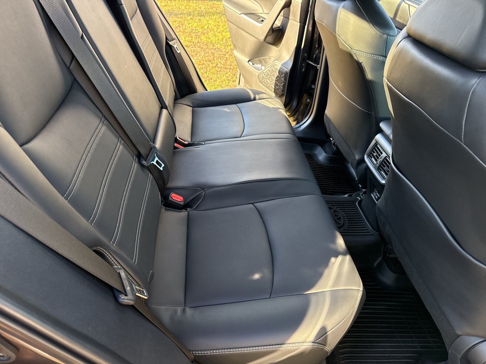 Used 2025 Toyota RAV4 XLE Premium w/ Weather Package FWD image 26
