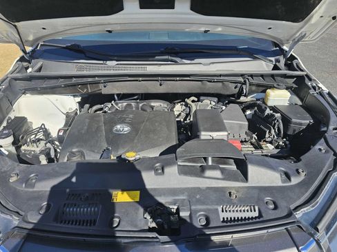 Used 2017 Toyota Highlander Limited Platinum image 54