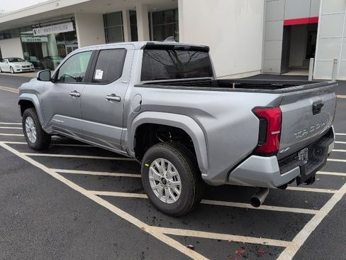 New 2025 Toyota Tacoma SR5 image 10