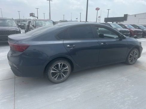 Used 2023 Kia Forte LXS FWD image 13