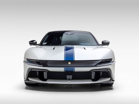 Used 2025 Ferrari 12Cilindri RWD image 40