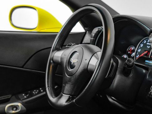 Used 2008 Chevrolet Corvette Coupe image 11