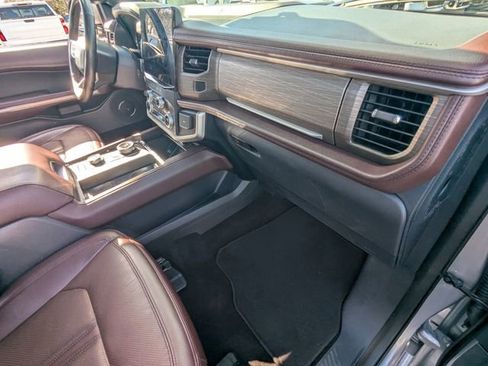 Used 2023 Ford Expedition Max Limited image 20