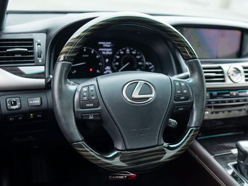 Used 2017 Lexus LS 460 RWD image 17