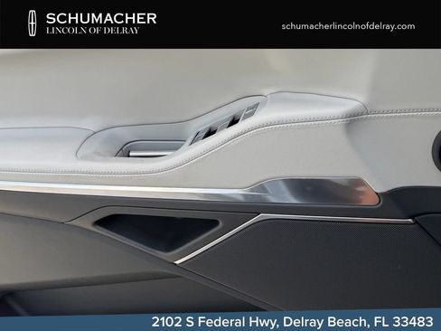 New 2026 Lincoln Navigator Premiere AWD/4WD image 24
