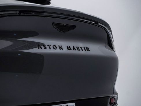 Used 2023 Aston Martin DBX SUV image 12