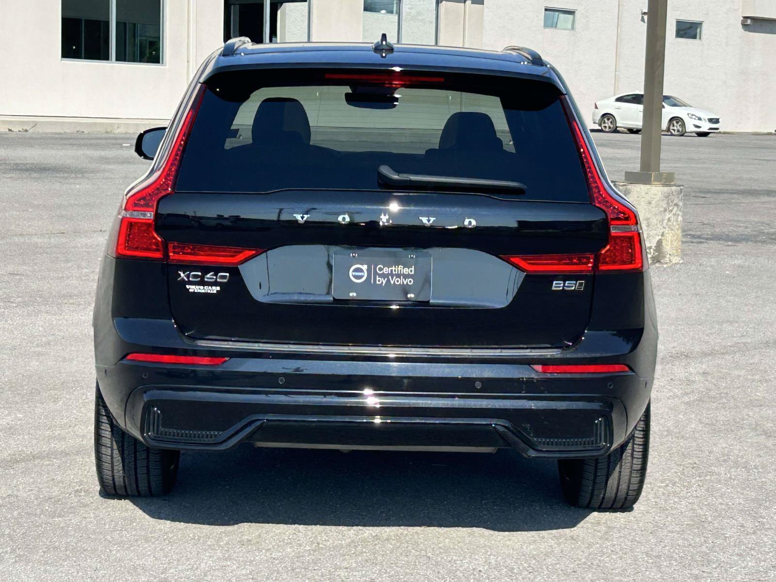 Certified 2024 Volvo XC60 B5 Ultimate w/ Protection Package Premier AWD/4WD image 6