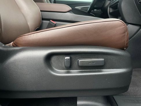 Certified 2025 Honda Ridgeline RTL image 31