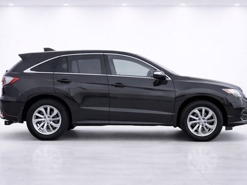 Used 2018 Acura RDX AWD image 2