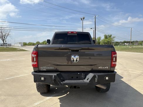 Used 2022 RAM 2500 Laramie AWD/4WD image 4