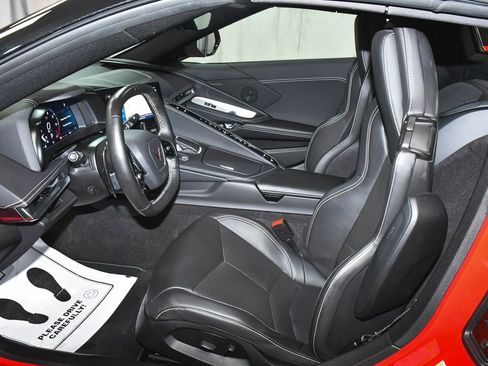 Used 2024 Chevrolet Corvette Stingray Convertible image 44