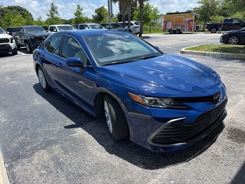 Used 2023 Toyota Camry LE FWD image 2