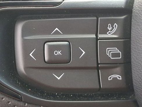 Used 2025 Dodge Charger R/T w/ Plus Group image 21