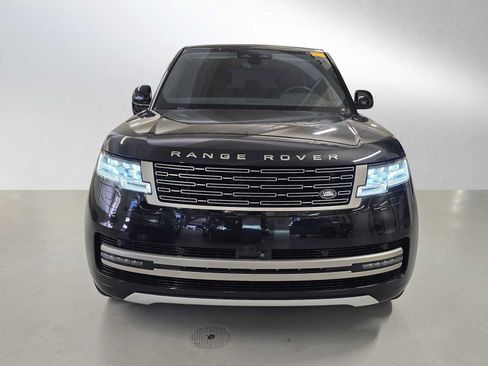 Used 2025 Land Rover Range Rover SE AWD/4WD image 8