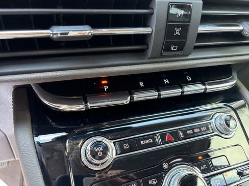 Used 2022 Lincoln Corsair FWD image 17