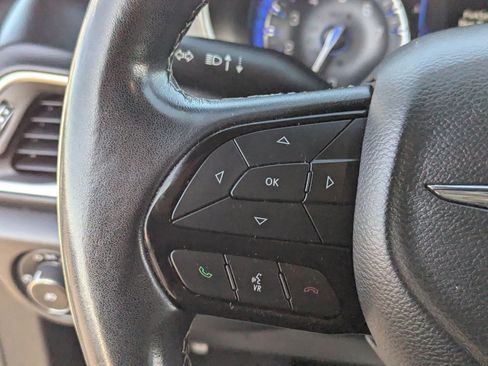 Used 2019 Chrysler Pacifica Touring Plus w/ S Appearance Package image 26