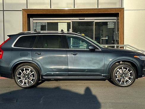 Used 2019 Volvo XC90 T6 Momentum w/ Protection Package Premier image 8